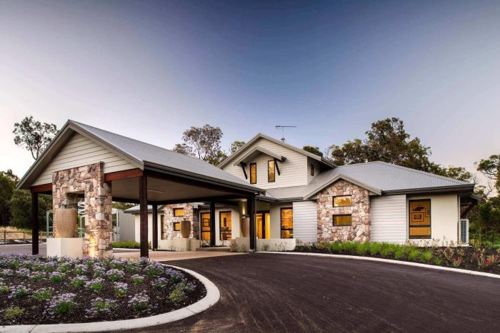 Rural maison cochere originale mansion perth homeadore retreat australie contemporaine pied plain menuiserie builder homestead